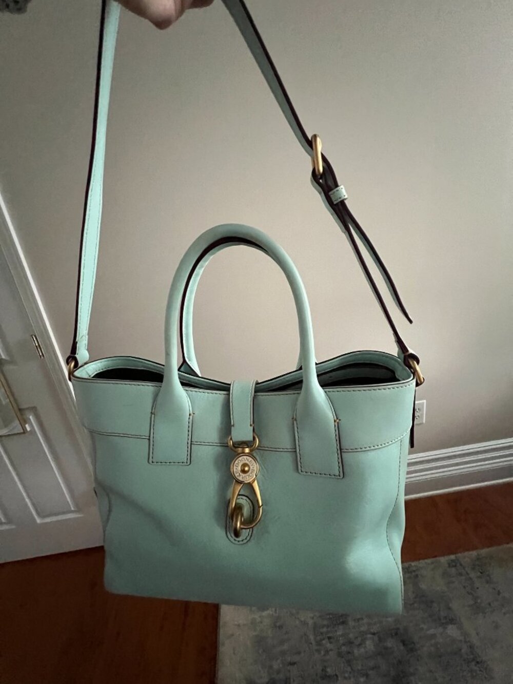 Dooney & Bourke Large Amelie Tote - Picture 13 of 13